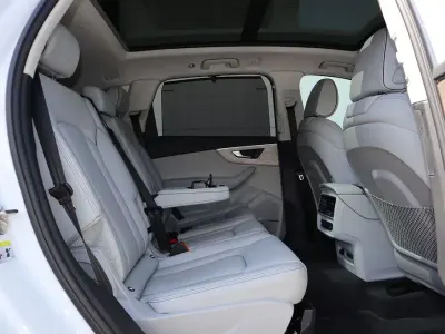Używany Audi Q7 Exclusive 394 KM (289 kW) 2024 Biały SUV
