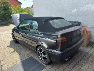 Gebraucht VW Golf Cabriolet 101 PS (74 kW) 1997 Schwarz Cabrio
