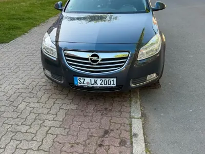 Gebraucht Opel Insignia 130 PS (95 kW) 2009 Blau Kombi