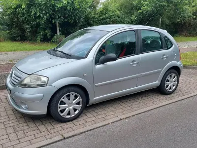 Gebraucht Citroën C3 88 PS (64 kW) 2004 Silber Kleinwagen