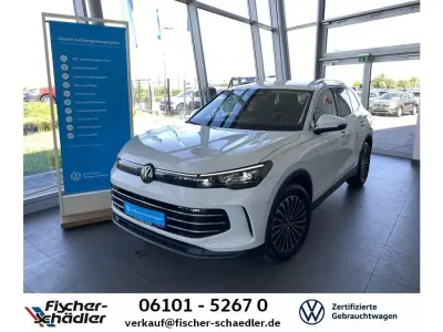 Gebraucht VW Tiguan IQ Drive 150 PS (110 kW) 2024 Pure white SUV