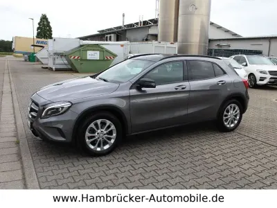 Gebraucht Mercedes GLA200 156 PS (114 kW) 2016 Grau SUV