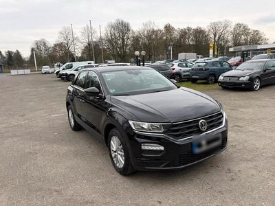 Second-hand VW T-Roc 116 CP (85 kW) 2018 Negru SUV