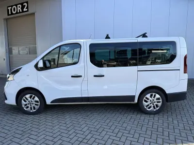 Second-hand Nissan NV300 Premium Edition 145 CP (106 kW) 2018 Alb Van