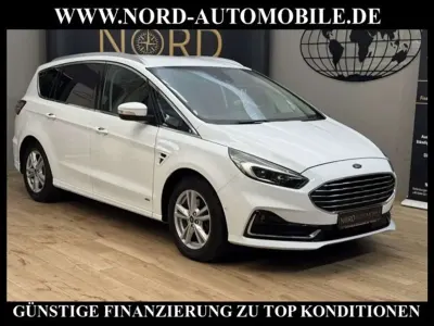 Gebraucht Ford S-MAX Titanium 190 PS (139 kW) 2022 Weiß Van / Kleinbus