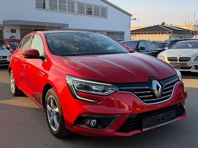 Gebraucht Renault Mégane IV Bose Edition 131 PS (96 kW) 2016 Rot Limousine