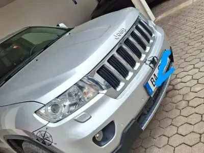 Brugt Jeep Grand Cherokee Laredo 190 HK (139 kW) 2012 Sølv SUV