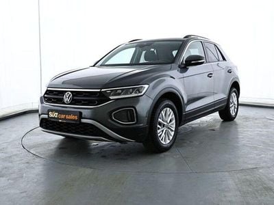 Second-hand VW T-Roc Life 110 CP (80 kW) 2023 Gri SUV