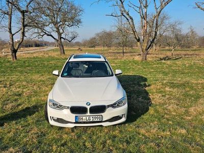 gebraucht BMW 320 d xDrive Touring - Panormadach, HuD, Leder