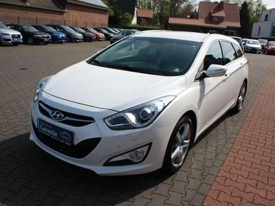 Usata Hyundai i40 Edition 135 CV (99 kW) 2015 Bianco Station wagon