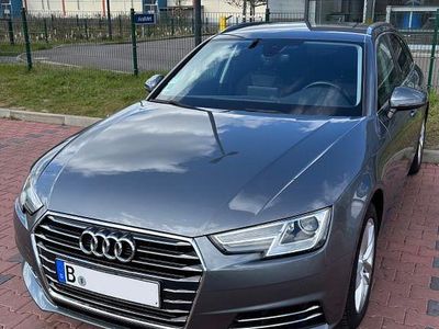 Gebraucht Audi A4 Ambiente 190 PS (139 kW) 2016 Grau Kombi