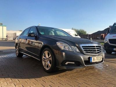 Gebraucht Mercedes E200 Avantgarde 184 PS (135 kW) 2010 Grau Limousine