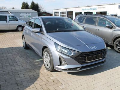 Blau Gebraucht 2024 Hyundai i20 Select Limousine | 18.200 € (Fairer Preis)