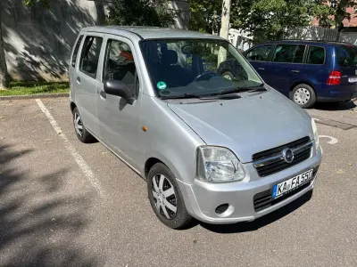 Używany Opel Agila 60 KM (44 kW) 2005 Srebrny Minivan