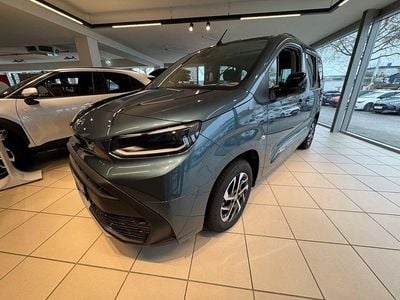 Neu Toyota Proace Verso City 100 kW (136 PS) 2026 Blau Kombi