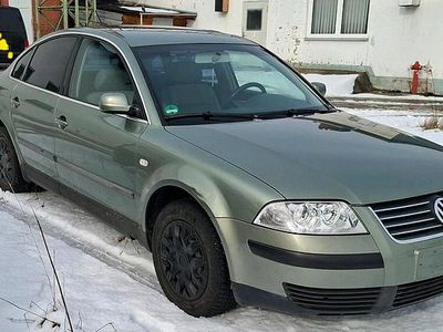 Gebraucht VW Passat 103 PS (75 kW) 2002 Grün Limousine