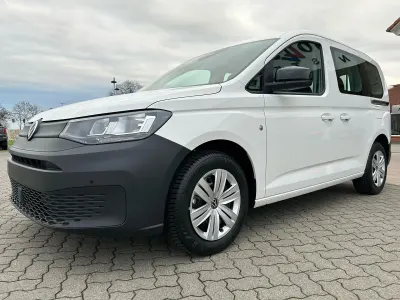 Neu VW Caddy Trendline 116 PS (85 kW) 2025 Candy weiß Van / Kleinbus