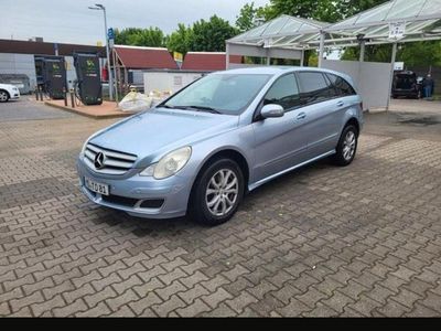 Mercedes R350