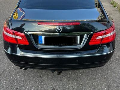 Mercedes E200