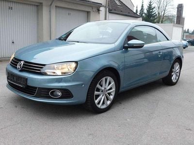 Gebraucht VW Eos Sportline 140 PS (102 kW) 2012 Horizon blue metallic Cabrio