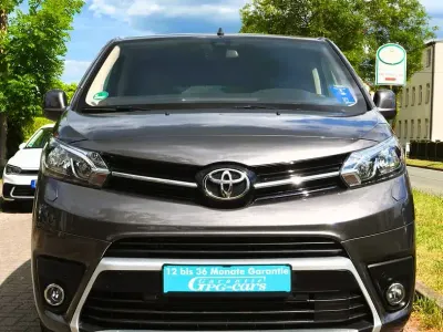 Gebraucht Toyota Proace Verso Team 144 PS (105 kW) 2022 Basaltgrau Kombi
