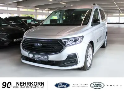 Gebraucht Ford Tourneo Connect Titanium 122 PS (89 kW) 2025 Silber Van / Kleinbus