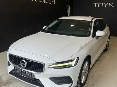 Gebraucht Volvo V60 Momentum 190 PS (139 kW) 2018 Weiß Kombi