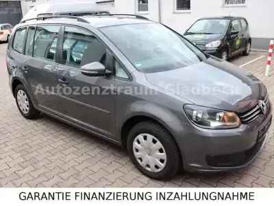 Gebraucht VW Touran Trendline 120 PS (88 kW) 2010 Grau Van / Kleinbus