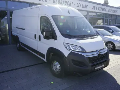 Gebraucht Citroën Jumper 140 PS (102 kW) 2022 Lackierung weiss icy/deckende Van / Kleinbus