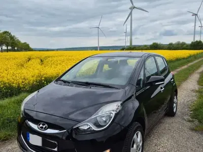 Gebraucht Hyundai ix20 90 PS (66 kW) 2012 Schwarz Kleinwagen
