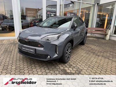 Neu Toyota Yaris Cross Premium 131 PS (96 kW) 2025 Grau SUV