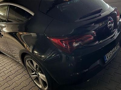 Opel Astra GTC