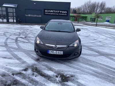Beige Gebraucht 2015 Opel Astra GTC S Limousine | 5.700 € (Fairer Preis)