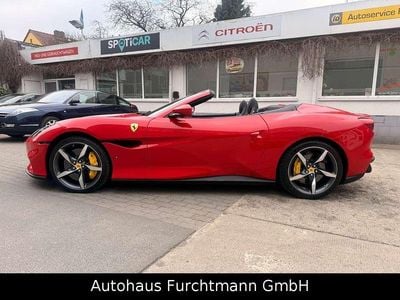 Usata Ferrari Portofino 620 CV (456 kW) 2023 Rosso Cabrio