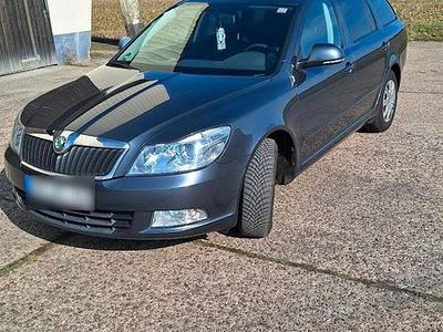 Second-hand Skoda Octavia 105 CP (77 kW) 2012 Gri Break