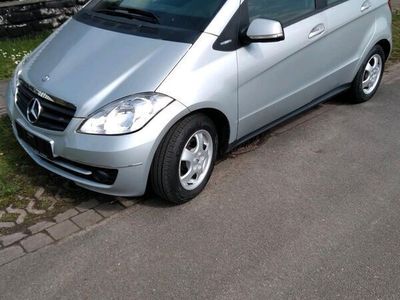 gebraucht Mercedes A160 sehr wenig Kilometer, TÜV/AU: NEU