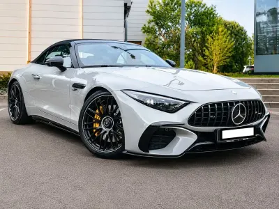 Gebraucht Mercedes SL43 AMG AMG 381 PS (280 kW) 2023 Grau Cabrio