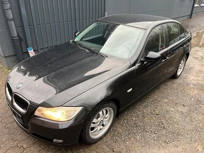 Gebraucht BMW 318 Comfort Edition 143 PS (105 kW) 2009 Schwarz Limousine