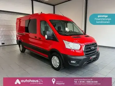 Gebraucht Ford Transit Trend 105 PS (77 kW) 2021 Rot Van