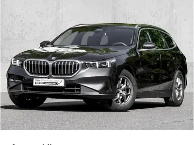 Gebraucht BMW 520 Comfort Edition 208 PS (152 kW) 2025 Grau Kombi