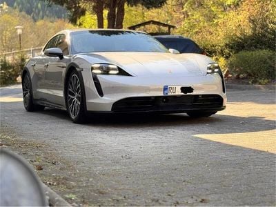 Porsche Taycan 4S