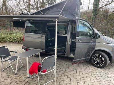 Grau Gebraucht 2021 VW California Edition Van | 55.700 € (Etwas zu teuer)