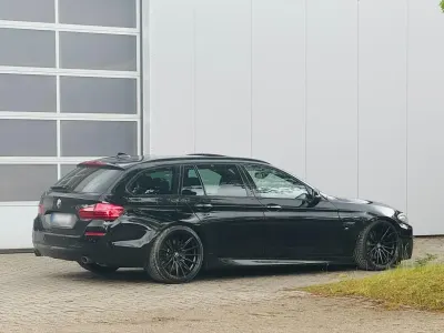 Gebraucht BMW 535 M Sport 313 PS (230 kW) 2015 Schwarz Kombi