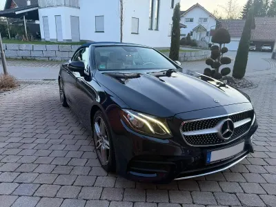 Gebraucht Mercedes E300 AMG line 245 PS (180 kW) 2017 Blau Cabrio