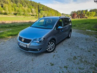 Gebraucht VW Touran Edition 105 PS (77 kW) 2009 Grau Van / Kleinbus