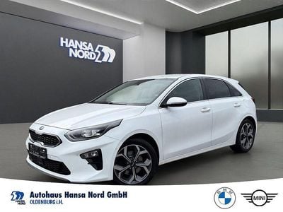 Gebraucht Kia Ceed Spirit 140 PS (102 kW) 2018 Weiss / deluxe white (metallic) Kleinwagen