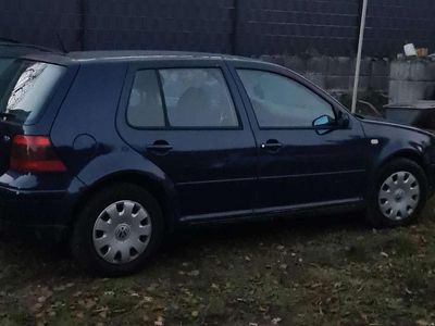 Blau Gebraucht 1999 VW Golf IV Comfortline Limousine | 1.500 € (Teuer)