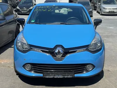 Gebraucht Renault Clio IV Dynamique 73 PS (53 kW) 2013 Blau Kleinwagen