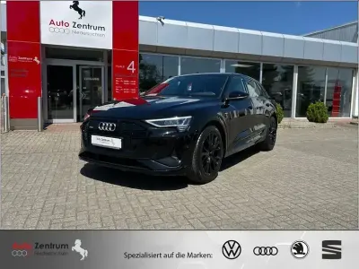 Gebraucht Audi e-tron S-Line 230 kW (313 PS) 2023 Schwarz SUV