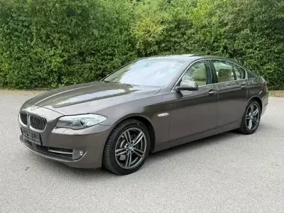 Gebraucht BMW 530 Performance 258 PS (189 kW) 2013 Braun Limousine